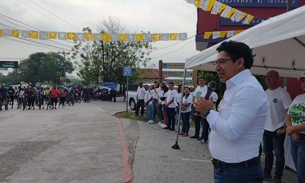 REALIZAN TRAVESÍA POR EL MEDIO AMBIENTE.