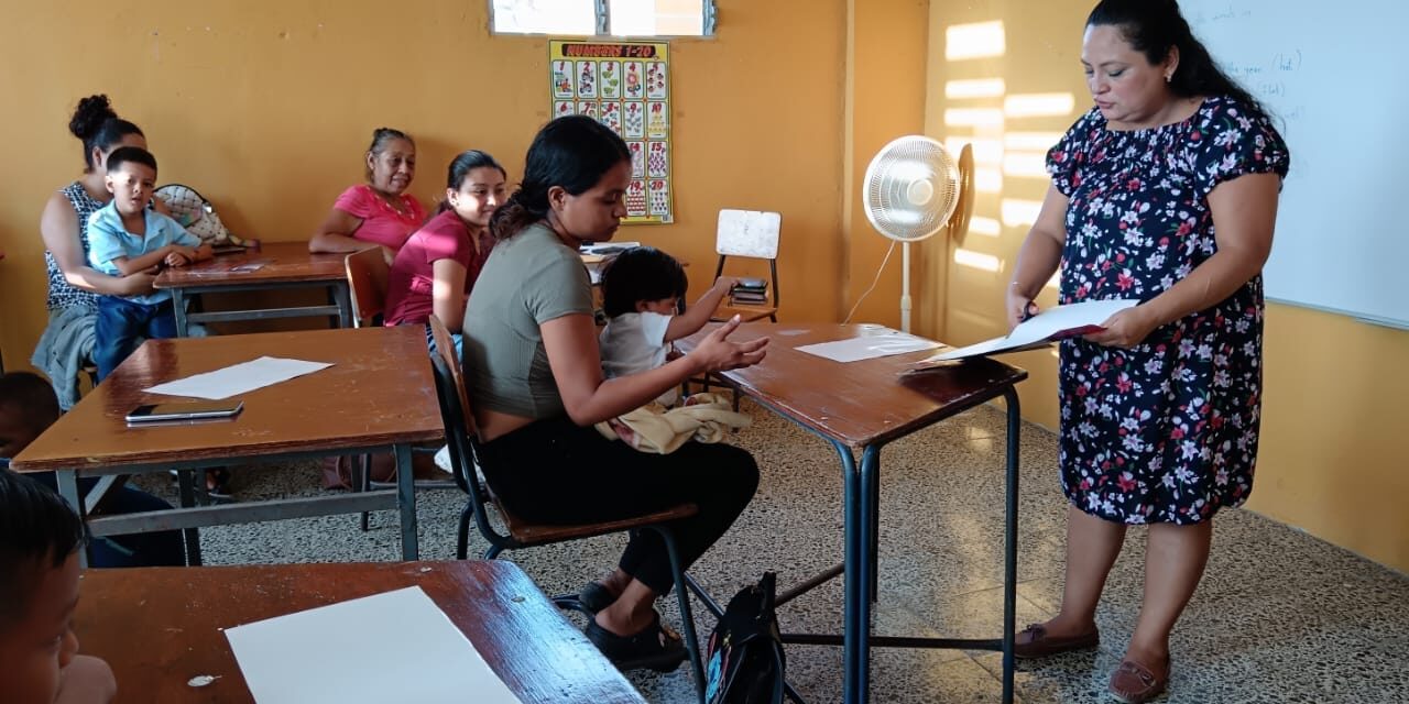 PROGRAMA EDUCANDO EN FAMILIA.