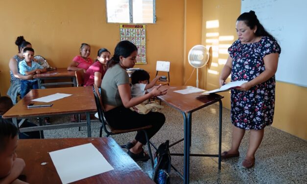 PROGRAMA EDUCANDO EN FAMILIA.