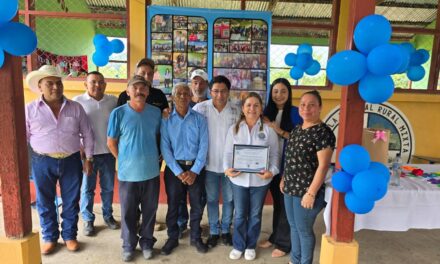 Realizan Entrega Proyecto de Baños Lavables