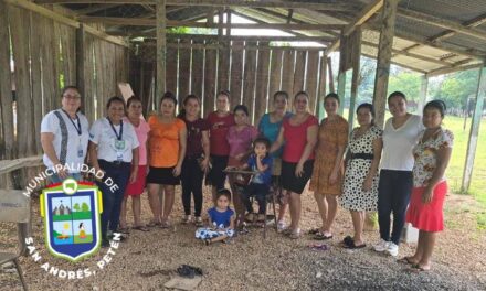 PRIMER GRUPO ORGANIZADO DE MUJERES. Laguna del Tigre