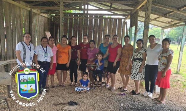 PRIMER GRUPO ORGANIZADO DE MUJERES. Laguna del Tigre