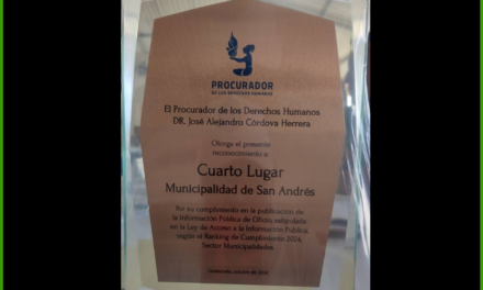 El Procurador de los Derechos Humanos PDH Entrega Reconocimiento a Nivel Nacional a: