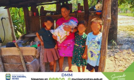 ENTREGA DE BOLSA DE ALIMENTOS.