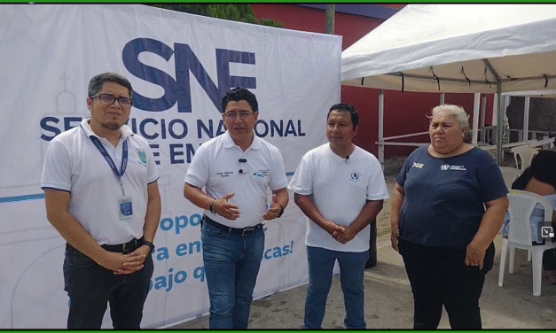 El Sr. Alcalde Municipal Brinda Apoyo a la Feria del Empleo