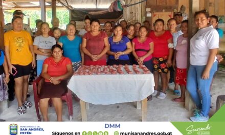 TALLERES DE CAPACITACIÓN Y EMPRENDIMIENTOS.