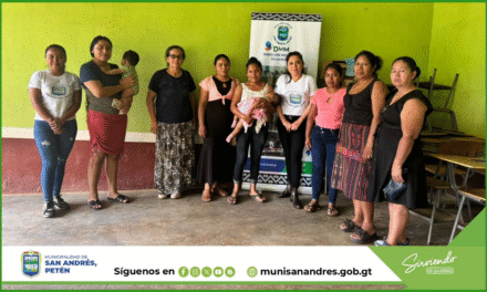 Fortaleciendo la Organización Comunitaria y Promoviendo el Emprendimiento.