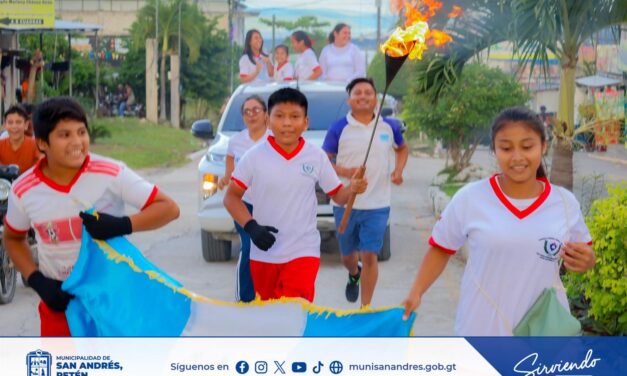 El espíritu patrio ilumina nuestro municipio