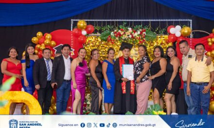 🎓 Nuevos Profesionales Egresan del Instituto de Educación Diversificada – IED