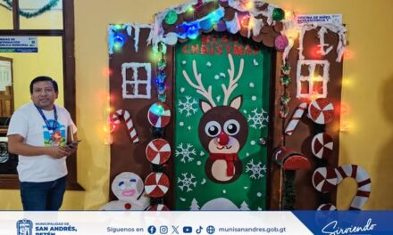 La época de fin de año se vive con mucha alegría y espíritu navideño dentro de la Municipalidad.