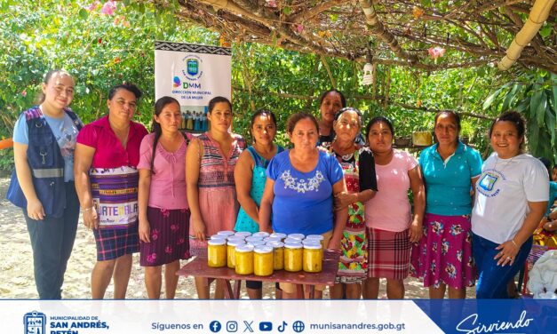 FORTALECIENDO EL EMPRENDIMIENTO FEMENINO