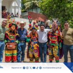 El Señor Alcalde comparte con la comunidad de Cruce Dos Aguadas en el cierre de su feria patronal