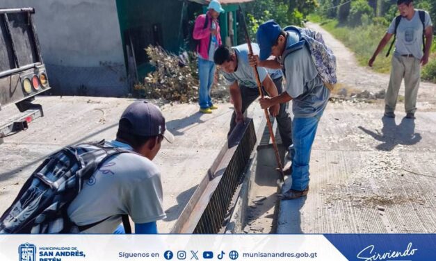 ¡Iniciamos la semana trabajando por un municipio más limpio y ordenado!