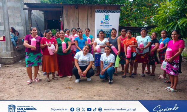 ✨️💜MUJERES DE LAS BRISAS APRENDEN A ELABORAR JABÓN LÍQUIDO ARTESANAL✨💜