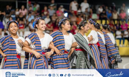 Talento, tradición y orgullo patrio se vivieron en la Noche Cultural del IED
